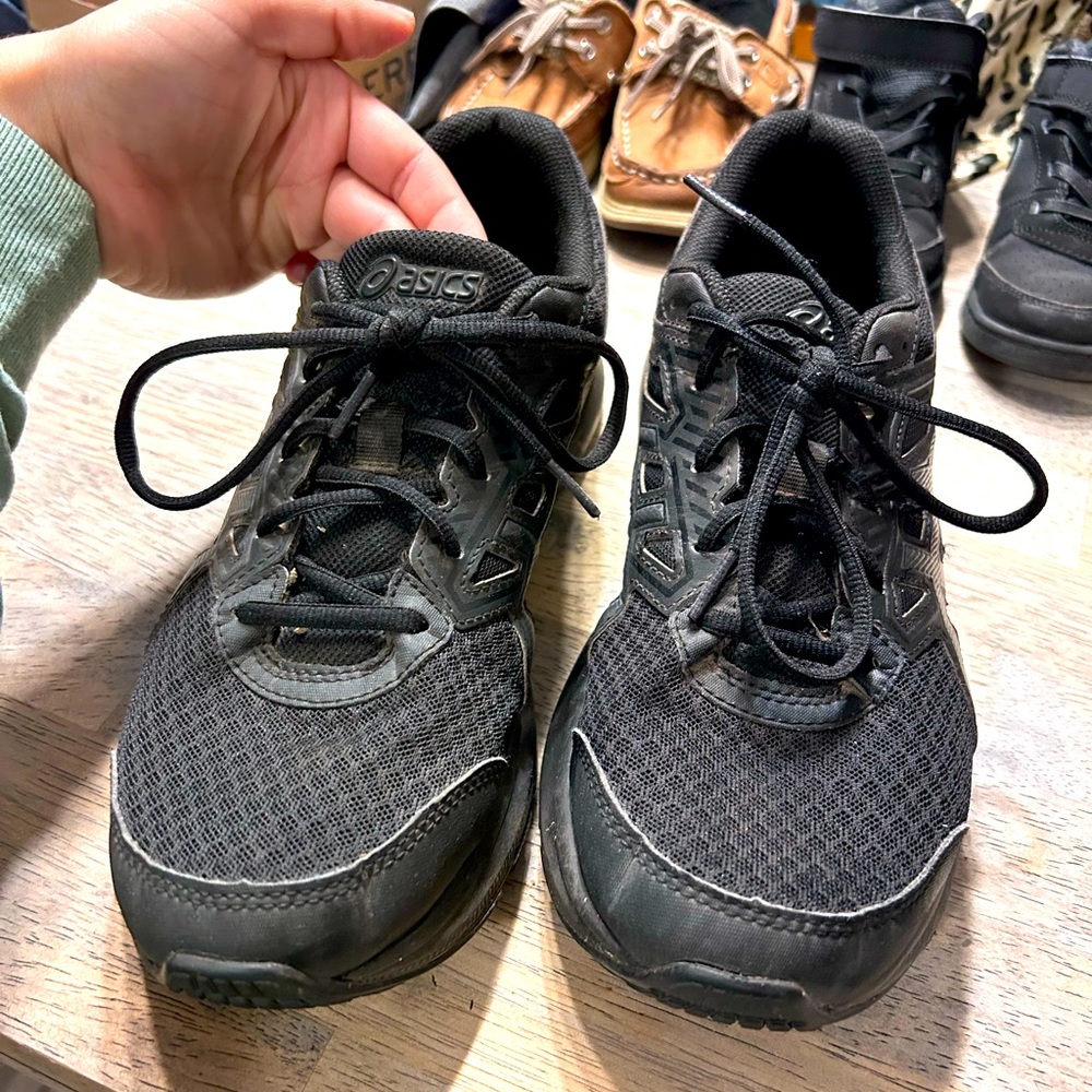 Running shoes ASICS